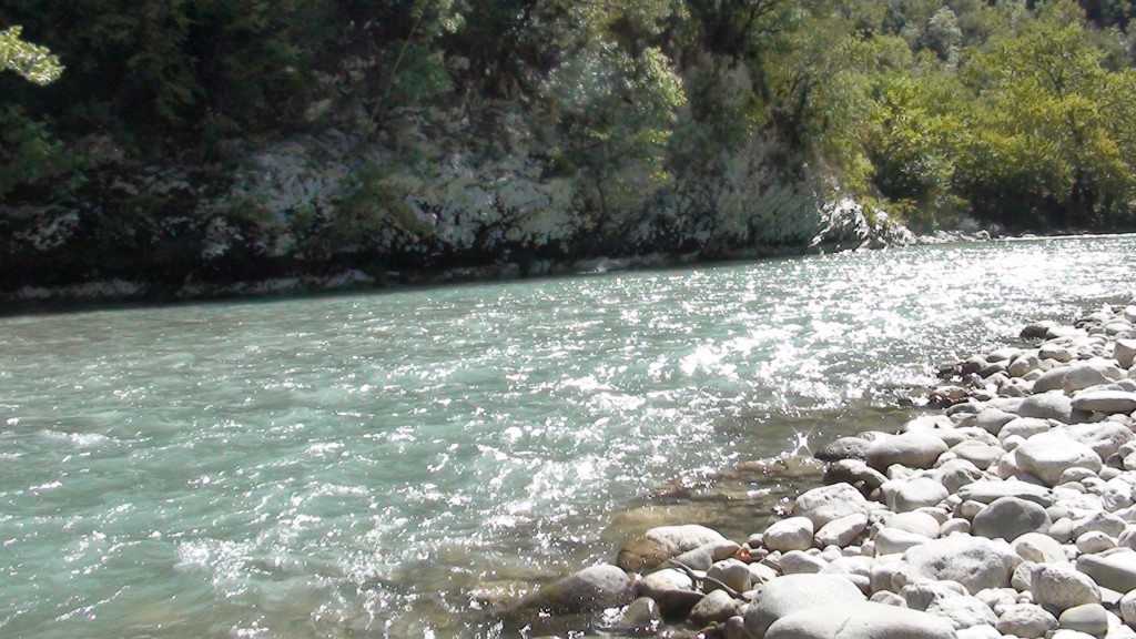 River Arahthos near the waterfall of Klifki